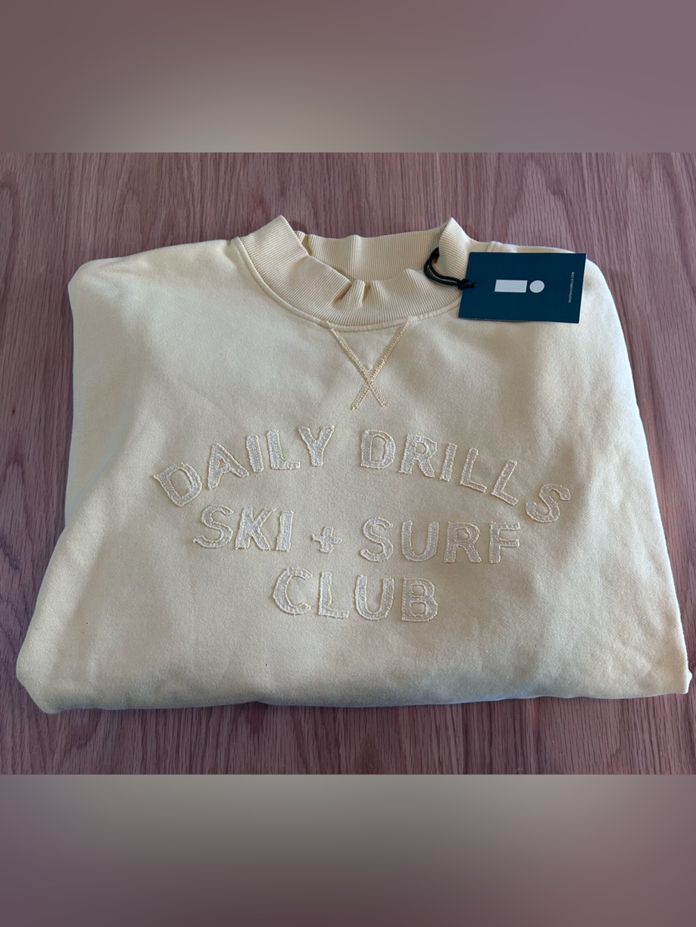 Daily Drills Oversized Vintage SKI + SURF Crew - Sunny Yellow Size M/L NWT